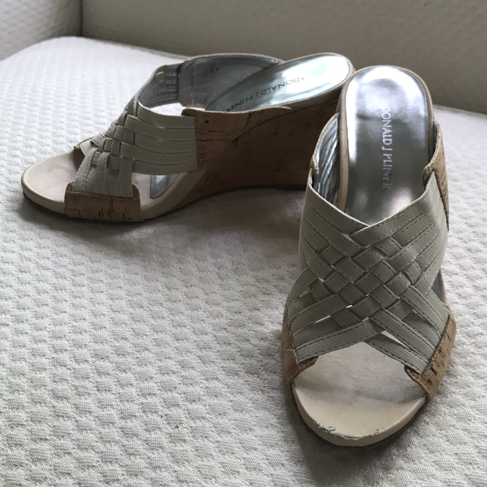 Donald J Pliner Beige weaved Cork Wedges